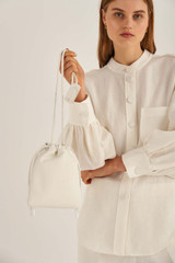 Oroton Lilia Crossbody in Pure White and Smooth Leather for Women