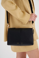 Oroton Emma Small Day Bag in Black and Pebble Leather for Women