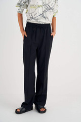 Oroton Jogger Pant in Black and 95% Wool / 5% Elastane for Women