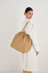 Oroton Curtis XL Tote in Cinnamon and Recycled Smooth Leather for Women