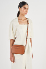 Oroton Harvey Camera Crossbody in Cognac and Smooth Leather for Women