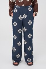 Profile view of model wearing the Oroton Flower Quilt Pant in North Sea and 100% Silk for Women