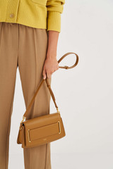 Oroton Perry Day Bag in Brunette and Smooth Leather for Women