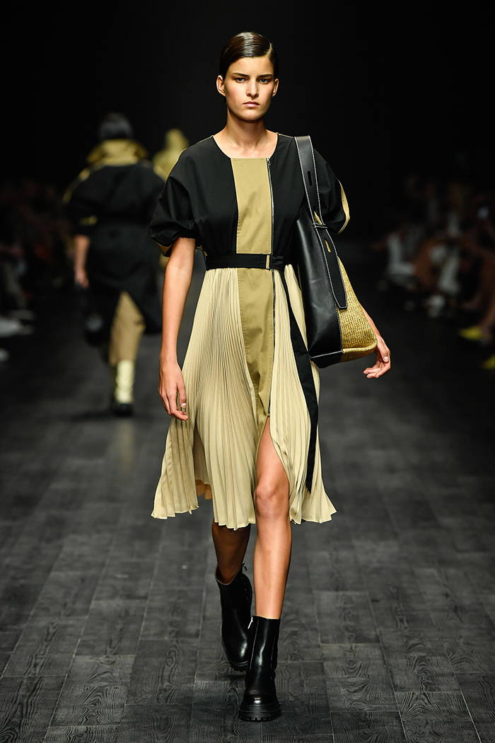 Oroton VAMFF Vogue Runway Fashion Week Pleate Dress Back khaki brown